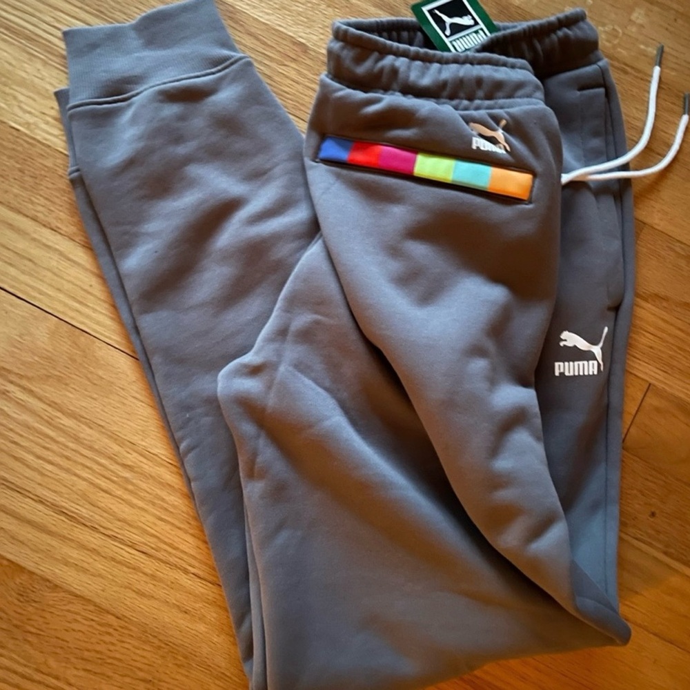 PUMA Joggers Mens Quite Shade White Noize MEDIUM gray rainbow NEW NWT